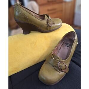John Fluevog Friends Sharon Women 6.5 Buckle Heel Wedge Leather Green Twee Retro